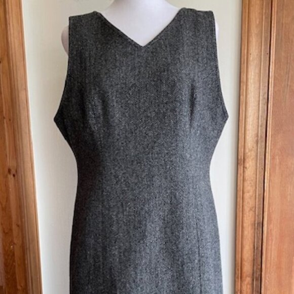 L. L. BEAN Sheath V Neck Herringbone Wool Dress Vintage - Picture 3 of 15